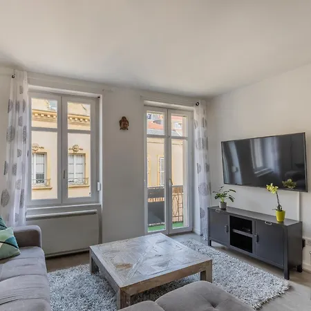 Apartament Le Cocon Du Pont Sailly- 3 - 6 Personnes - Hyper-centre *